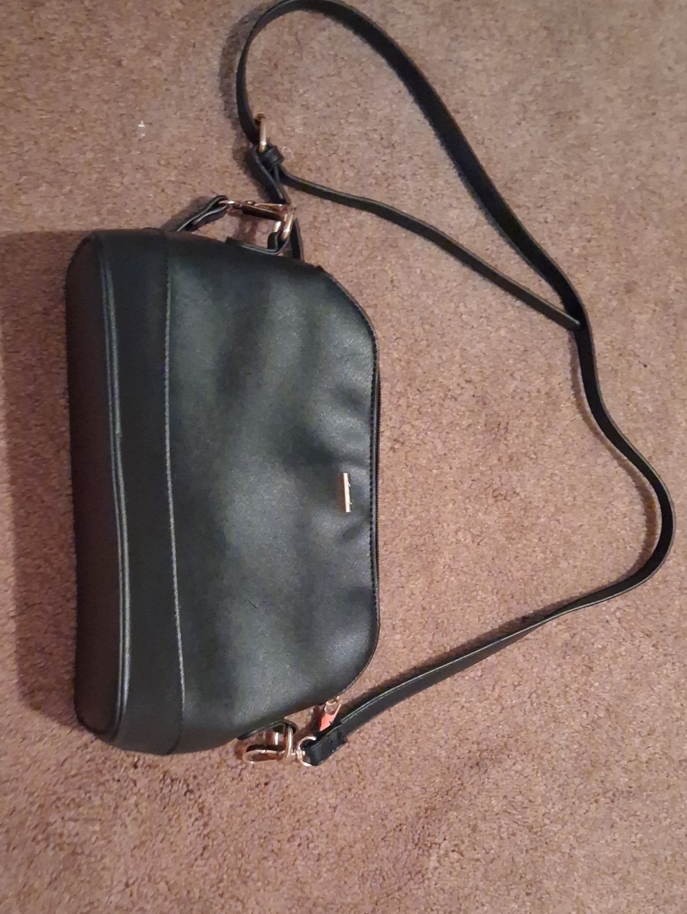 LOVEVOOK Black Faux Leather Dome Crossbody Bag - Like New!